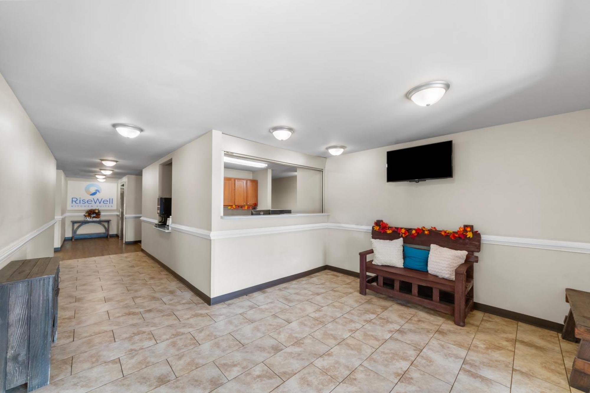 Risewell Kitchen Suites Плезантон Экстерьер фото